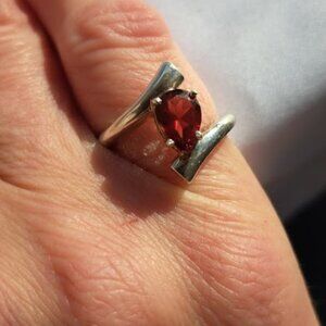 Silver ring with garnet stone size 6